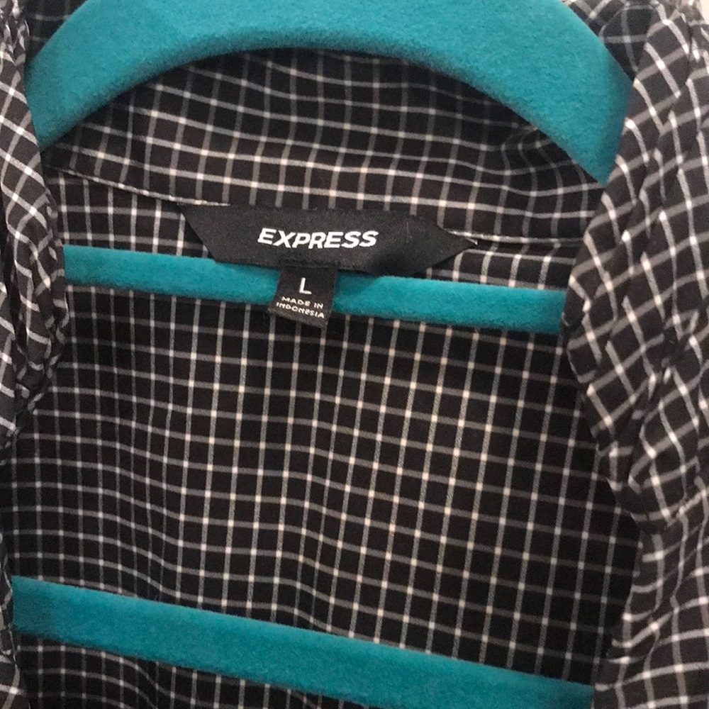 Express stylish top with side zipper - Picture 2 of 6